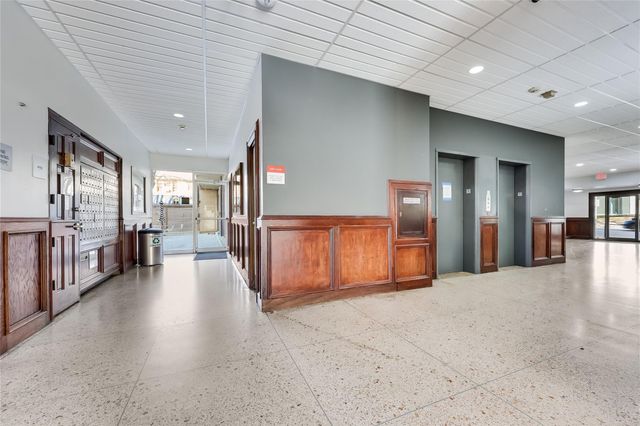 1800 Lavaca ST A-711, Austin, TX 78701