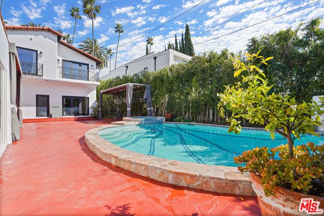 309 N Doheny Drive, Beverly Hills, CA 90211