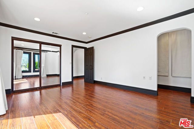 309 N Doheny Drive, Beverly Hills, CA 90211