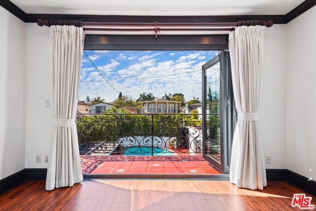 309 N Doheny Drive, Beverly Hills, CA 90211