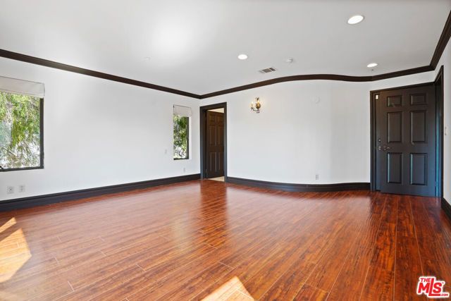 309 N Doheny Drive, Beverly Hills, CA 90211