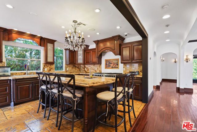 309 N Doheny Drive, Beverly Hills, CA 90211