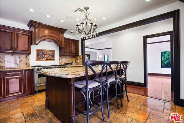 309 N Doheny Drive, Beverly Hills, CA 90211