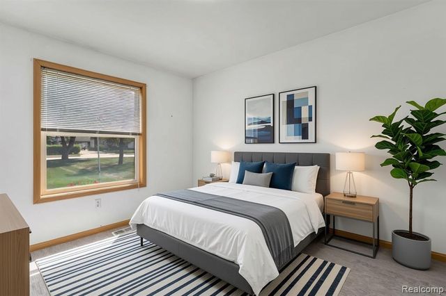 22327 Martin Road, Saint Clair Shores, MI 48081
