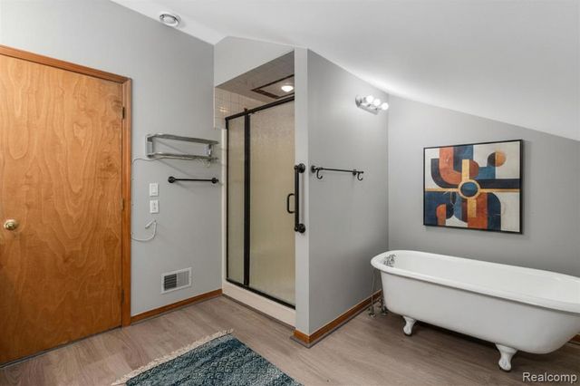 22327 Martin Road, Saint Clair Shores, MI 48081