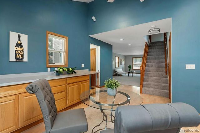 22327 Martin Road, Saint Clair Shores, MI 48081