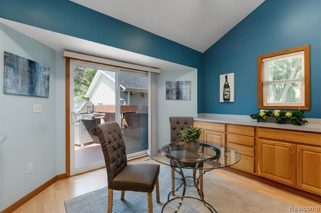 22327 Martin Road, Saint Clair Shores, MI 48081