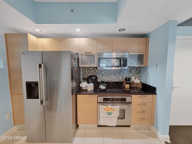 231 Riverside Dr Unit 2081, Holly Hill, FL 32117