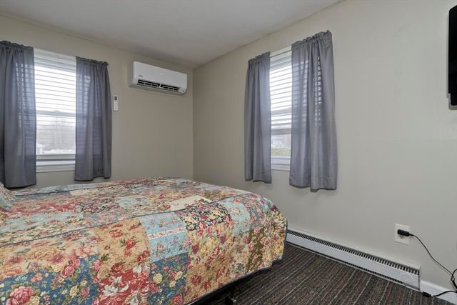 125 Pondview Dr, Ludlow, MA 01056