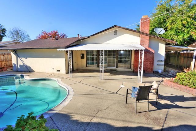 5200 Atlanta Way, Sacramento, CA 95841