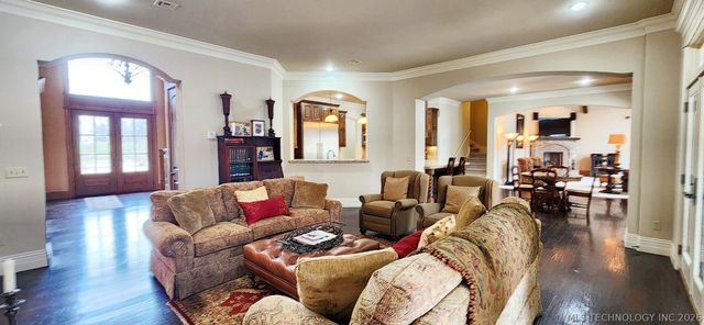 870 Cherry Springs Drive, Tahlequah, OK 74464