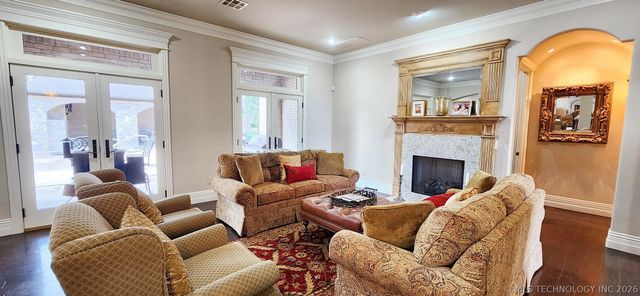 870 Cherry Springs Drive, Tahlequah, OK 74464