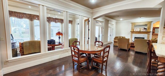 870 Cherry Springs Drive, Tahlequah, OK 74464