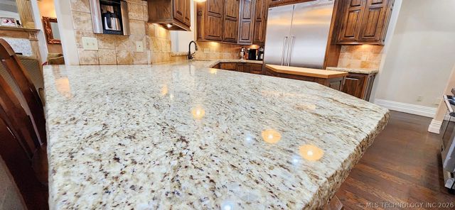 870 Cherry Springs Drive, Tahlequah, OK 74464