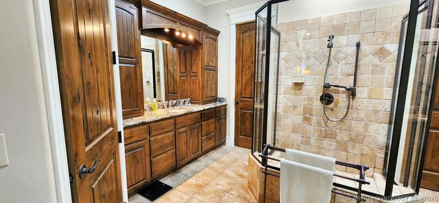 870 Cherry Springs Drive, Tahlequah, OK 74464