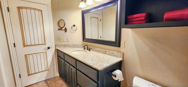 870 Cherry Springs Drive, Tahlequah, OK 74464