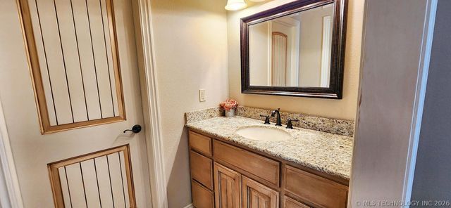 870 Cherry Springs Drive, Tahlequah, OK 74464