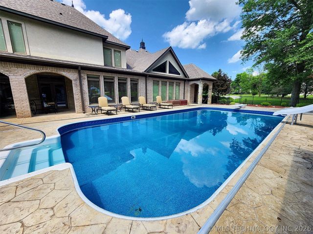 870 Cherry Springs Drive, Tahlequah, OK 74464