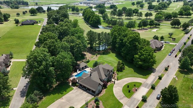 870 Cherry Springs Drive, Tahlequah, OK 74464