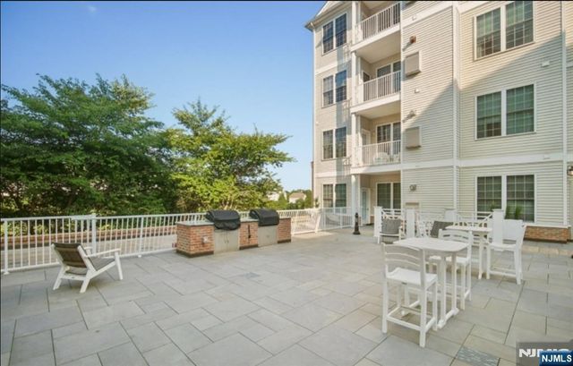 6413 Brookhaven Court, Riverdale Borough, NJ 07457