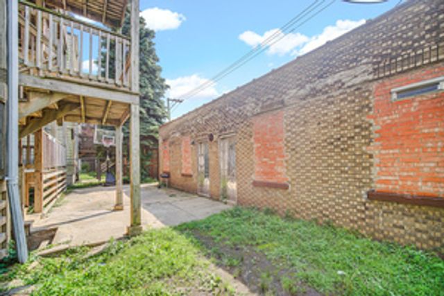 8142-8146 S Maryland Avenue, Chicago, IL 60619