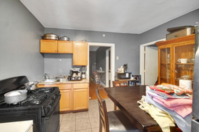 8142-8146 S Maryland Avenue, Chicago, IL 60619