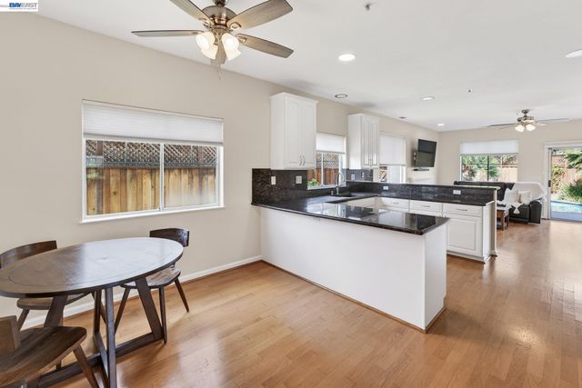 1360 Toulon Ct, Livermore, CA 94551