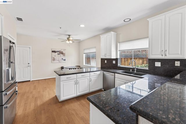 1360 Toulon Ct, Livermore, CA 94551