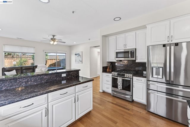 1360 Toulon Ct, Livermore, CA 94551