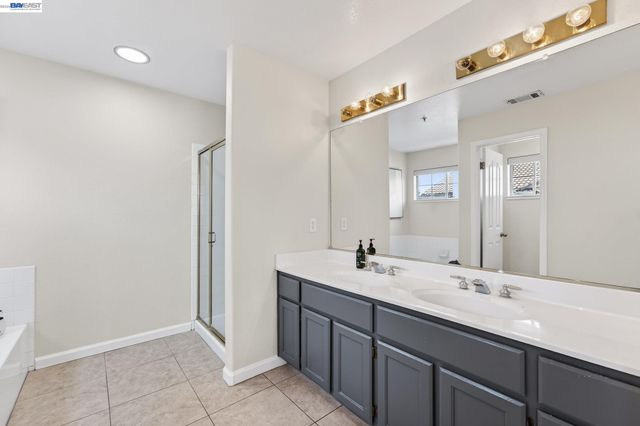 1360 Toulon Ct, Livermore, CA 94551