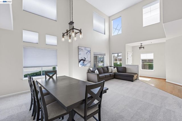 1360 Toulon Ct, Livermore, CA 94551