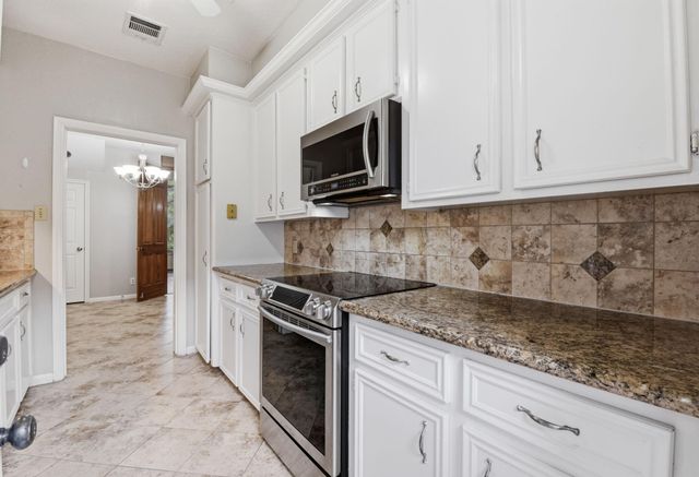 727 Bunker Hill Road 34, Houston, TX 77024