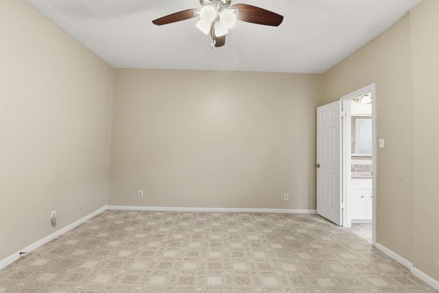 727 Bunker Hill Road 34, Houston, TX 77024