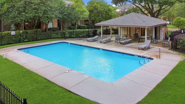 727 Bunker Hill Road 34, Houston, TX 77024