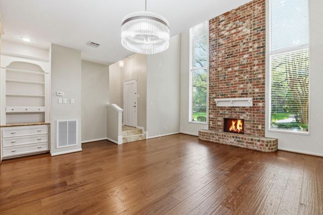 727 Bunker Hill Road 34, Houston, TX 77024