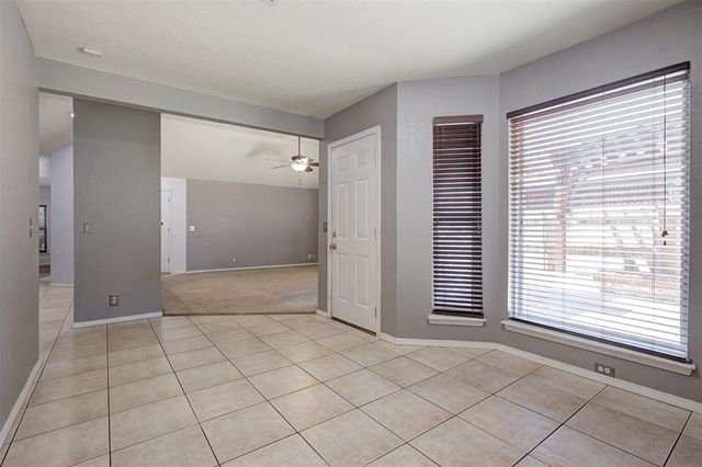 2013 Grassland Drive, Norman, OK 73072