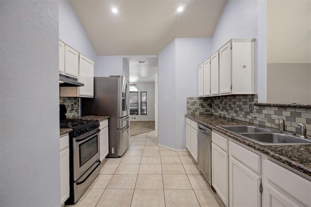 2013 Grassland Drive, Norman, OK 73072
