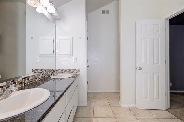2013 Grassland Drive, Norman, OK 73072
