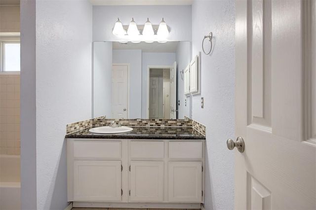 2013 Grassland Drive, Norman, OK 73072