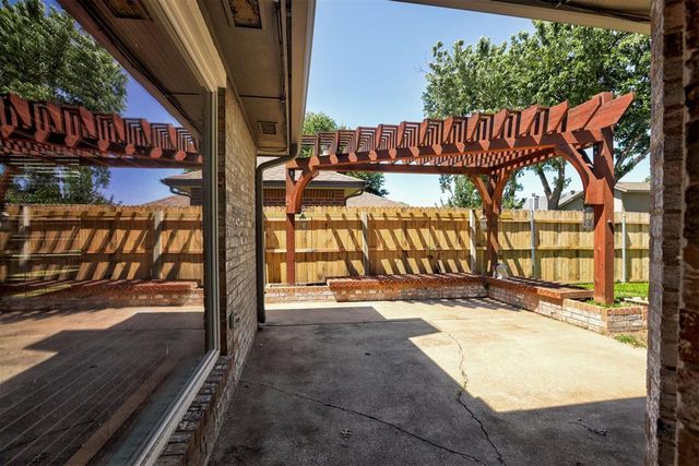 2013 Grassland Drive, Norman, OK 73072