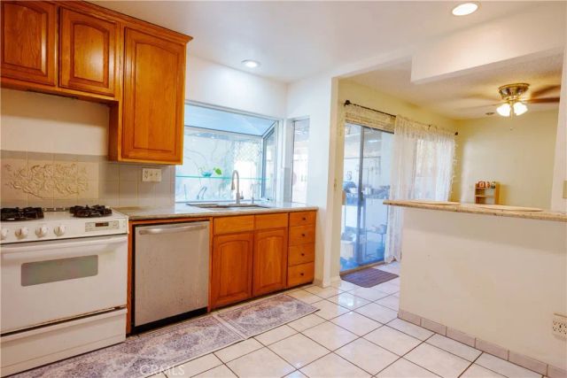 1639 Aspen Village, West Covina, CA 91791