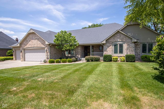 4610 Fox Moor Place, Greenwood, IN 46143