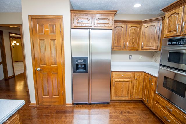 4610 Fox Moor Place, Greenwood, IN 46143