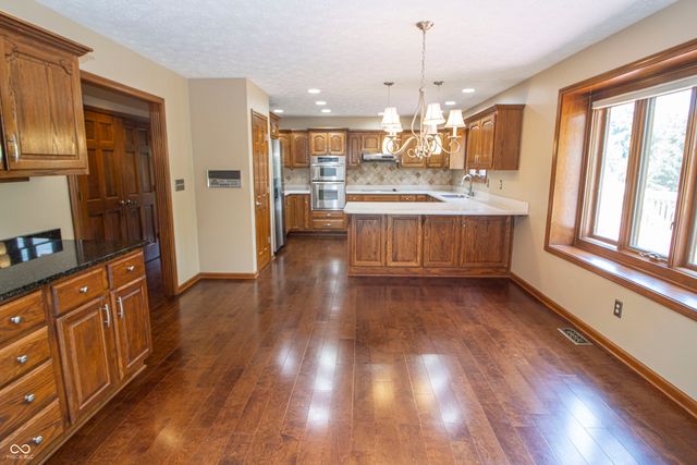 4610 Fox Moor Place, Greenwood, IN 46143