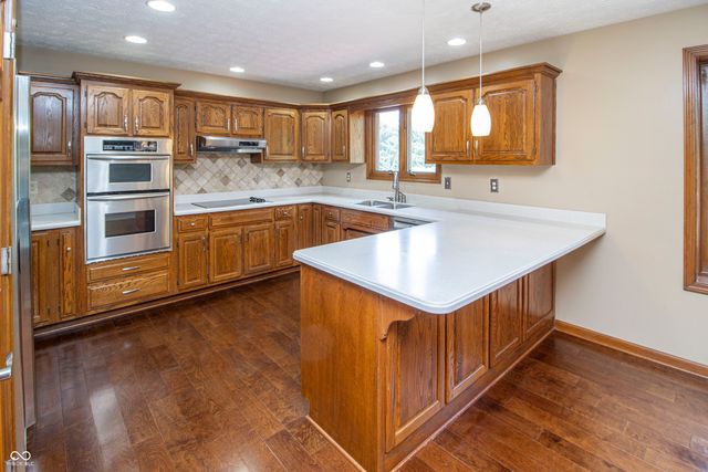 4610 Fox Moor Place, Greenwood, IN 46143