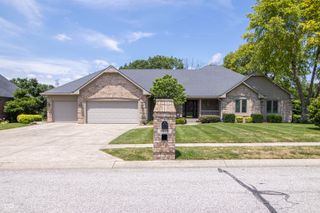4610 Fox Moor Place, Greenwood, IN 46143