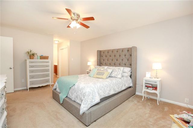 3905 Morning Light LN, Virginia Beach, VA 23456