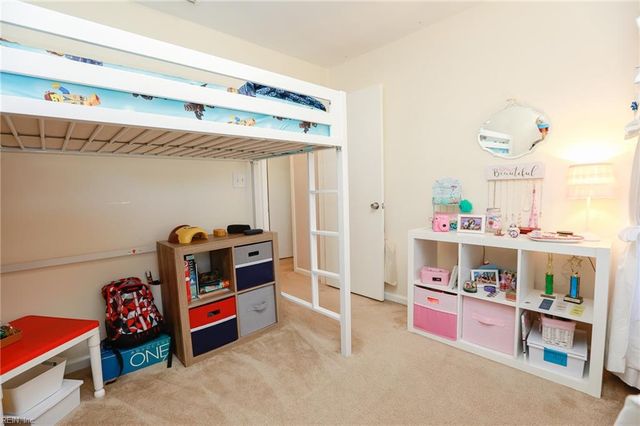 3905 Morning Light LN, Virginia Beach, VA 23456