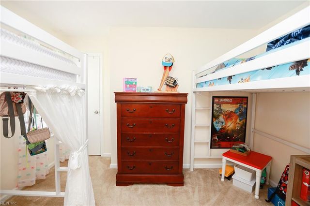 3905 Morning Light LN, Virginia Beach, VA 23456