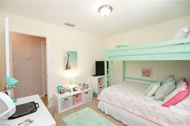 3905 Morning Light LN, Virginia Beach, VA 23456